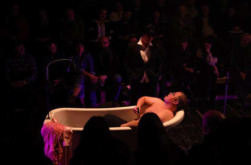 “Burrneshat”, shfaqja që “provokoi” debat të gjatë në natën e katërt të Festivalit të dramës “Talia e Flakës”