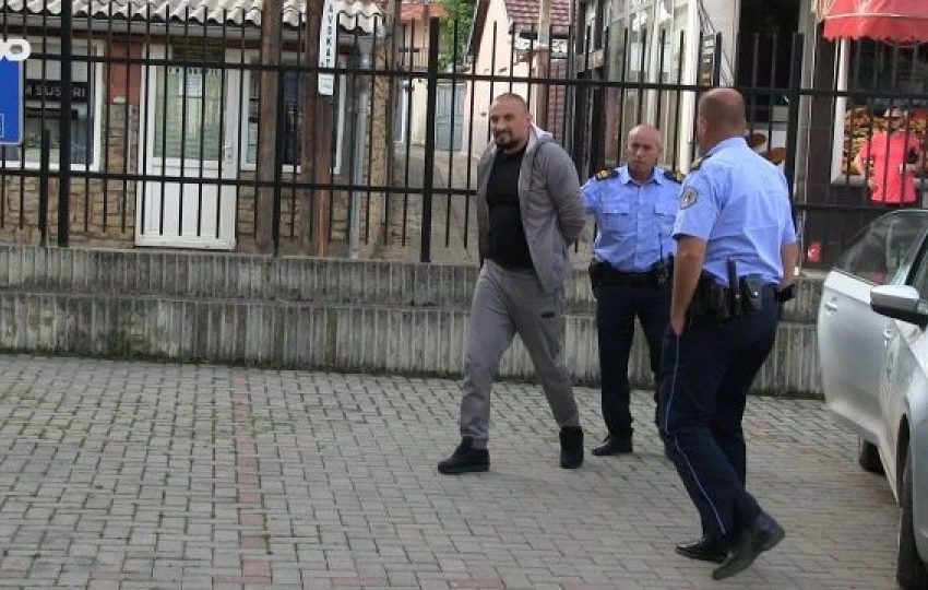  Dibran Hoxha, i njohur si “Kobra”, dyshohet se vrau 31-vjeçarin mbrëmë në Prizren