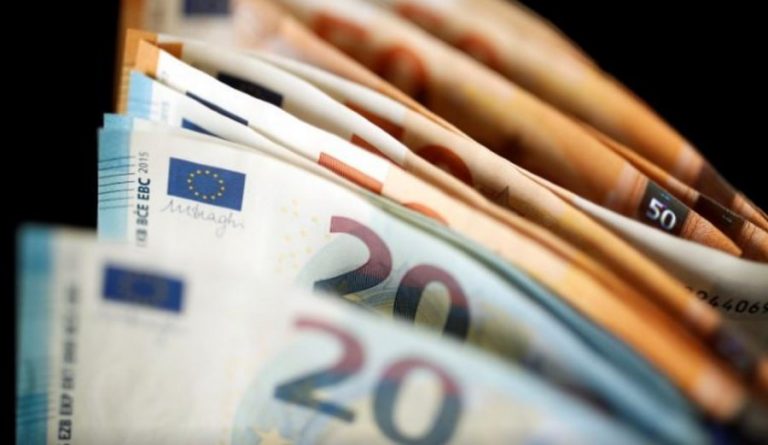  Diaspora dërgoi mbi 84 milionë euro në Kosovë vetëm gjatë shkurtit