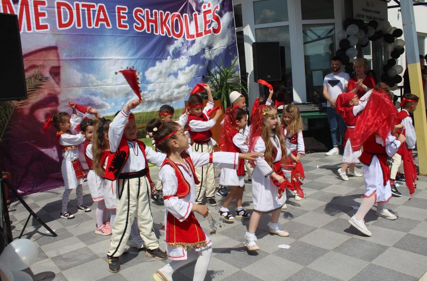  Shkolla “Mulla Idriz Gjilani” në Velekincë, unike në shënimin e përvjetorit