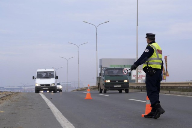  Identifikohen kundërvajtësit që bien ndesh me rregullat trafikut