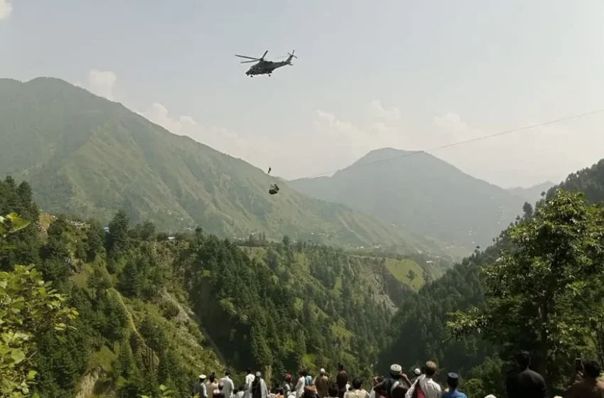  Teleferiku pëson defekt, 6 nxënës dhe një mësuese mbeten të varur në mbi 270 metra lartësi