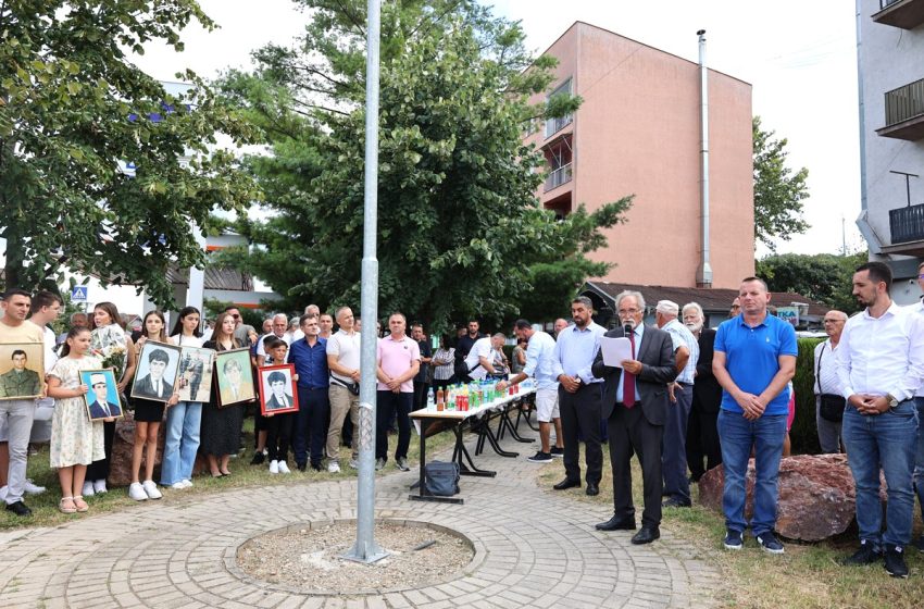  Guri peshon rëndë vetëm në vendin e vet