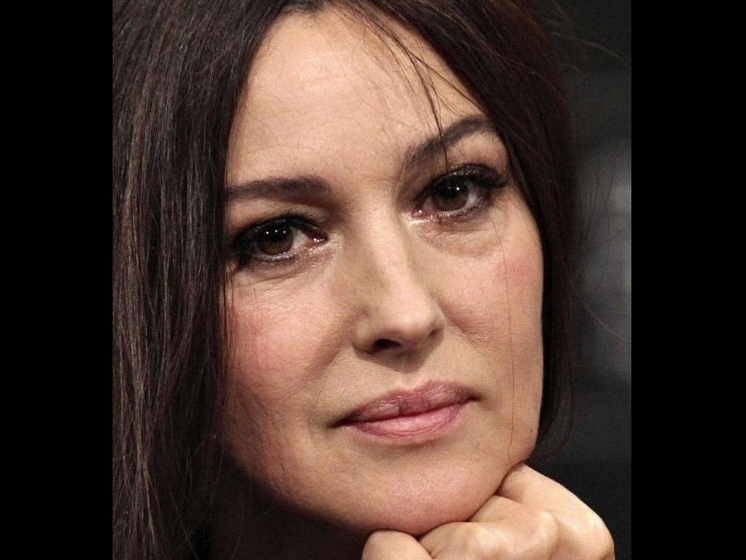  Monica Bellucci: – Kam rrudha!…