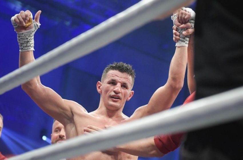  Robin Krasniqi fiton duelin e vlefshëm për WBC Silver