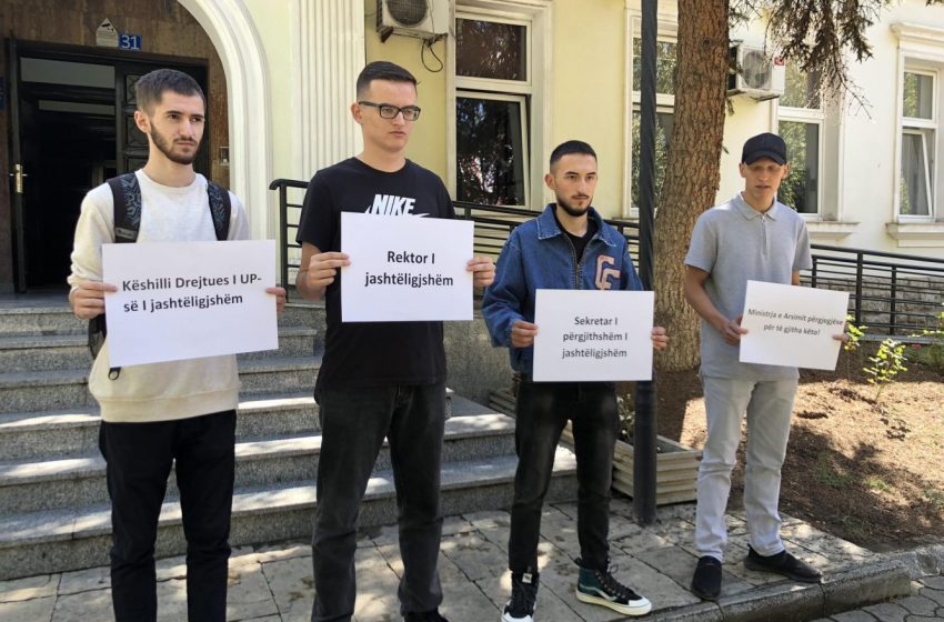  Gjykata anulon vendimin për zgjedhjen e 5 anëtarëve të KD të UP-së, studentët kërkojnë shkarkimin e rektorit