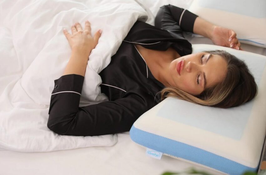  Si të flini siç duhet në një jastëk ortopedik: Mos e vendosni kurrë dorën nën të!