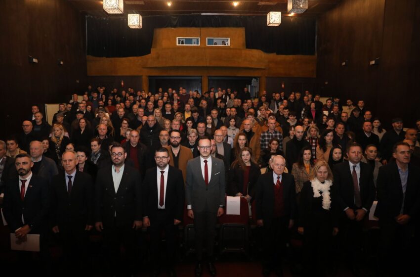  Në Gjilan mbahet Akademi Përkujtimore për Kadri Zeka