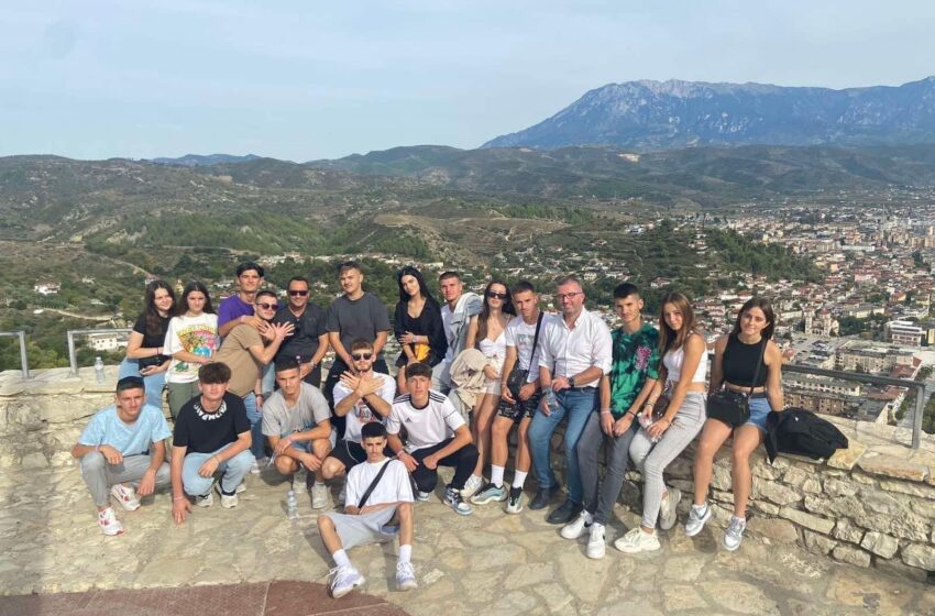  Komuna e Kamenicës mbulon shpenzimet e ekskursionit 5 ditor në Shqipëri