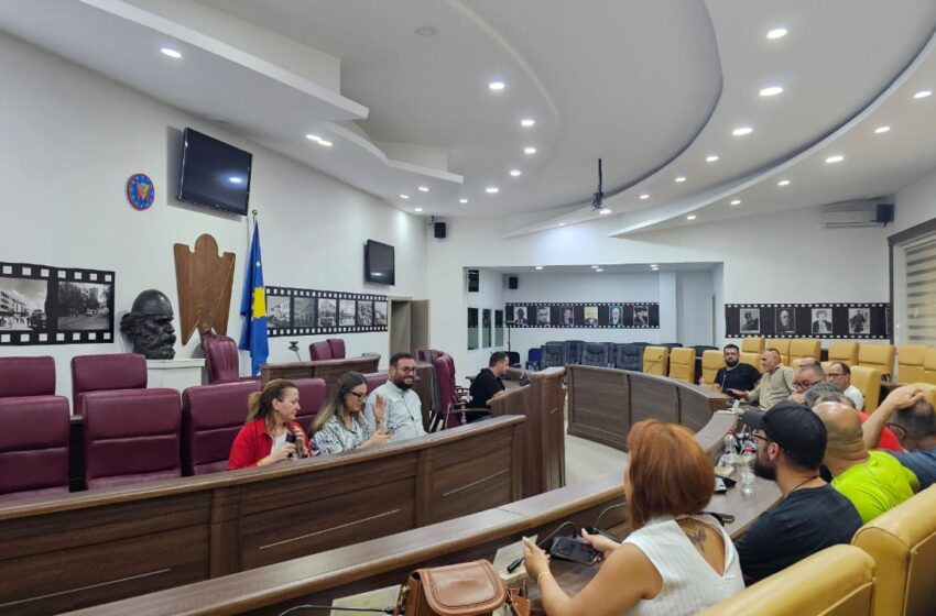  Diskutohet statuti i Ansamblit Profesionist të Këngëve dhe Valleve Popullore të Gjilanit