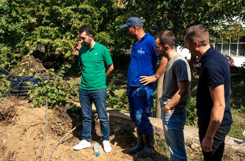  Kryetari Rahimaj mbikëqyr punimet në kolektorin e Hogoshtit