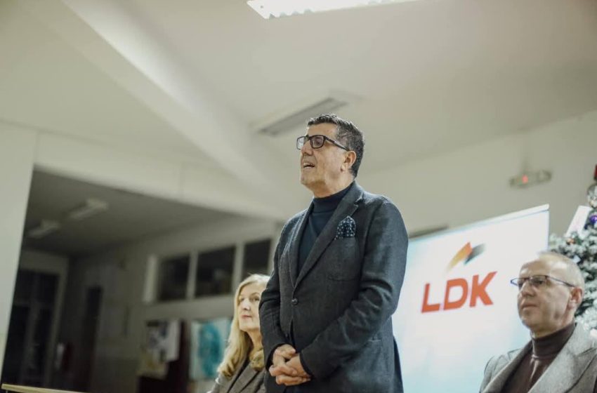  Lutfi Haziri: “A është e mundur që Kurti paska fol jerm sot në Gjilan?!”