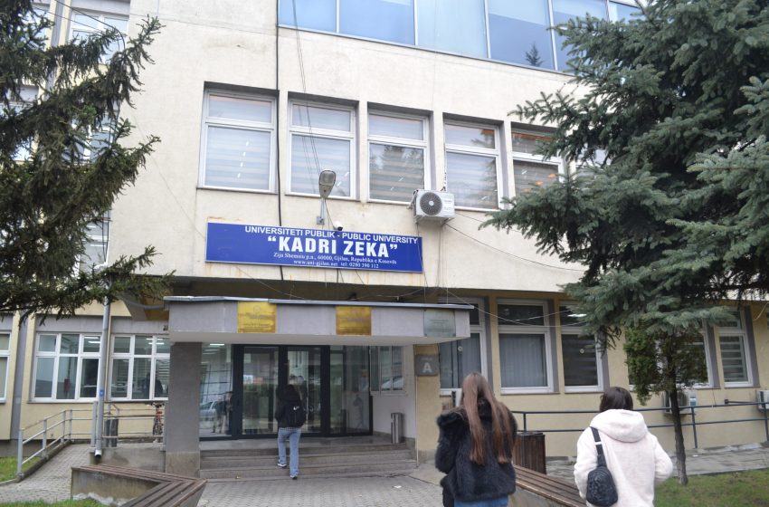  Studentët e Universitetit “Kadri Zeka” përfitojnë nga marrëveshja me Future Minds Academy