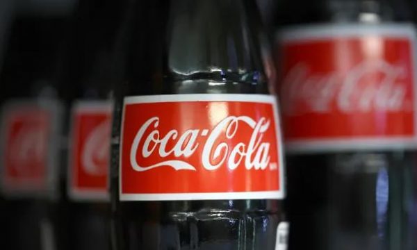  Coca-Cola urdhëron tërheqje masive të pijeve në Evropë