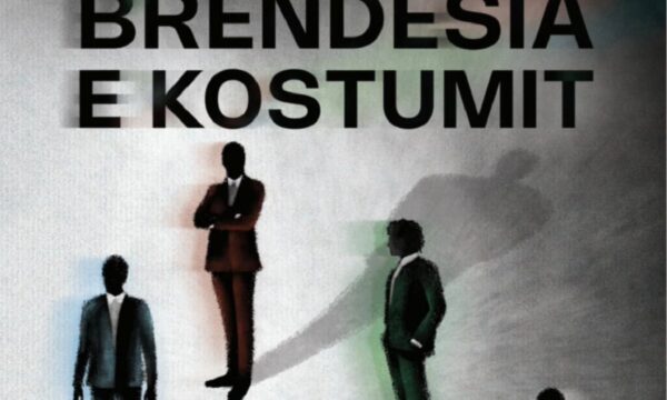  ‘Brendësia e kostumit’ premierë në Teatrin ‘Bekim Fehmiu’ në Prizren