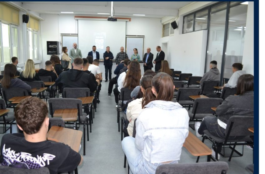 Interesim i maturantëve në organizimin e UKZ-së “Dyert e hapura për maturantët”