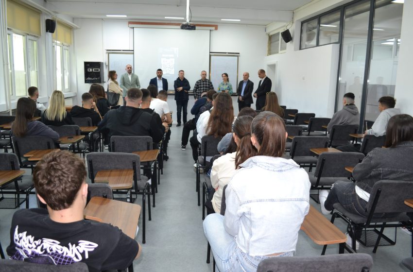 Interesim i maturantëve në organizimin e UKZ-së “Dyert e hapura për maturantët”