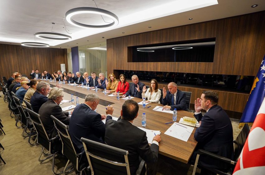 LDK nuk heq dorë nga ideja për qeveri tranzicionale, edhe pas takimit me presidenten Osmani