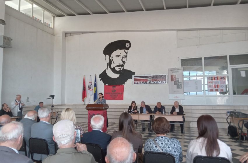  Mbahet manifestimi letrar “Muza e Agimit”