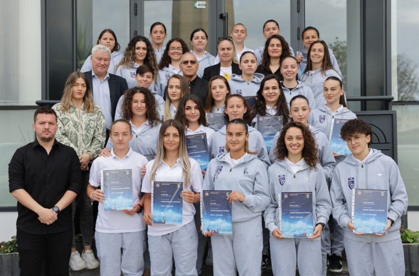 FFK shpërndan Licencat C për trajnere