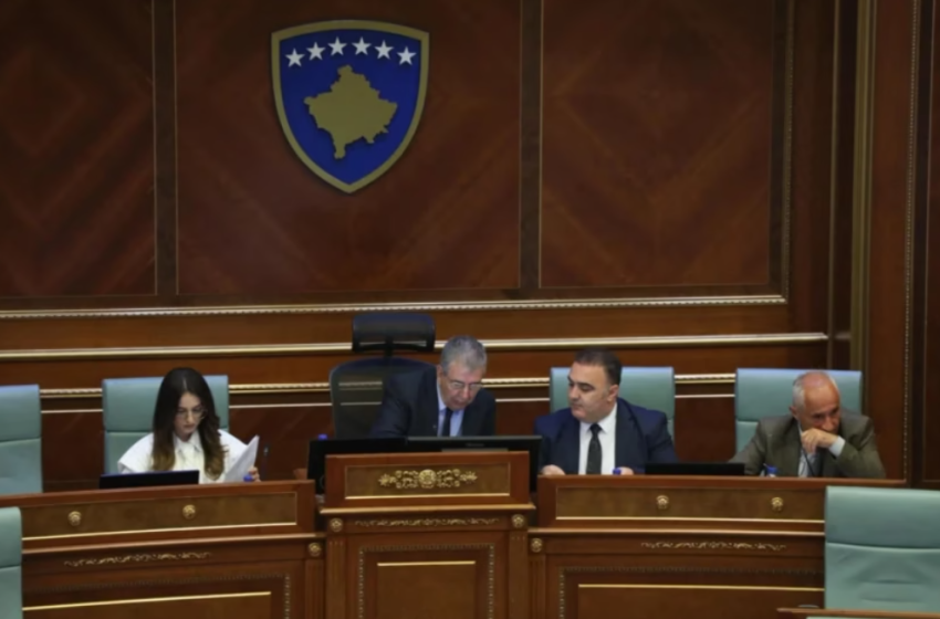 KDI: Ndryshimi i votimit brenda seancës, vendim arbitrar që cenon integritetin e Kuvendit