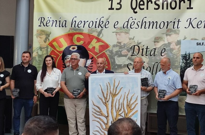 Shkolla “Kenan Halimi” shënon Ditën e saj dhe përvjetorin e rënies së dëshmorit Kenan Halimi me aktivitete përkujtimore dhe festive