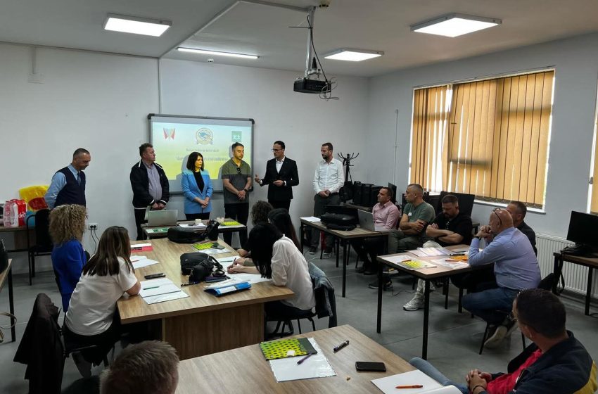 Trajnohen mësimdhënësit, Hyseni: Një hap i rëndësishëm drejt fuqizimit të sistemit arsimor
