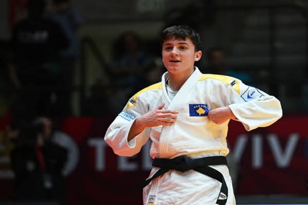 Laura Fazliu garon për medalje të bronztë në Botërorin e Xhudos