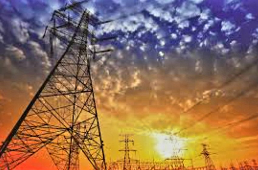Tregu i lirë i energjisë, ZRRE-ja: Bizneset që s’lidhën kontrata furnizohen nga KEK-u për 60 ditë