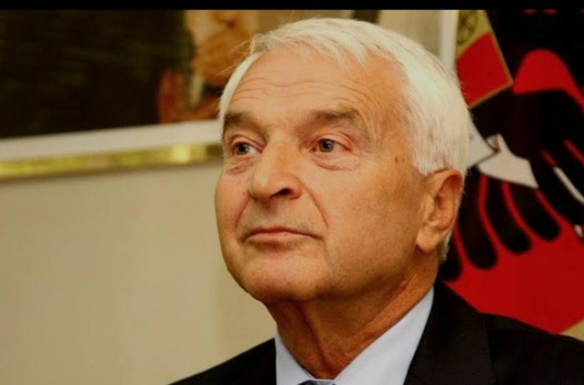 Vdes në moshën 78 vjeçare Bujar Bukoshi
