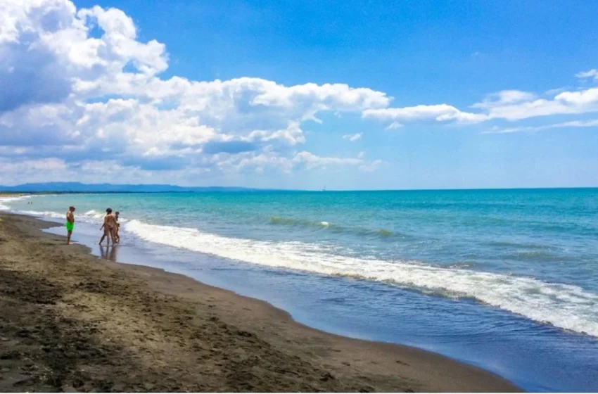  Gomonia rrezikonte të fundosej në Gjirin e Durrësit – shpëtohen 5 persona