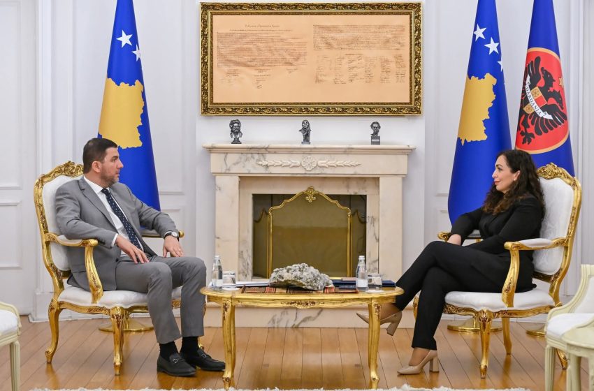  Krasniqi në takim te Osmani