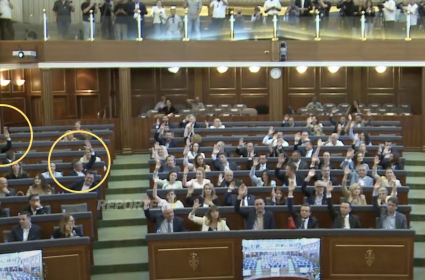 Arben Gashi dhe Bekë Berisha votuan Dimal Bashën për Kryeparlamentar