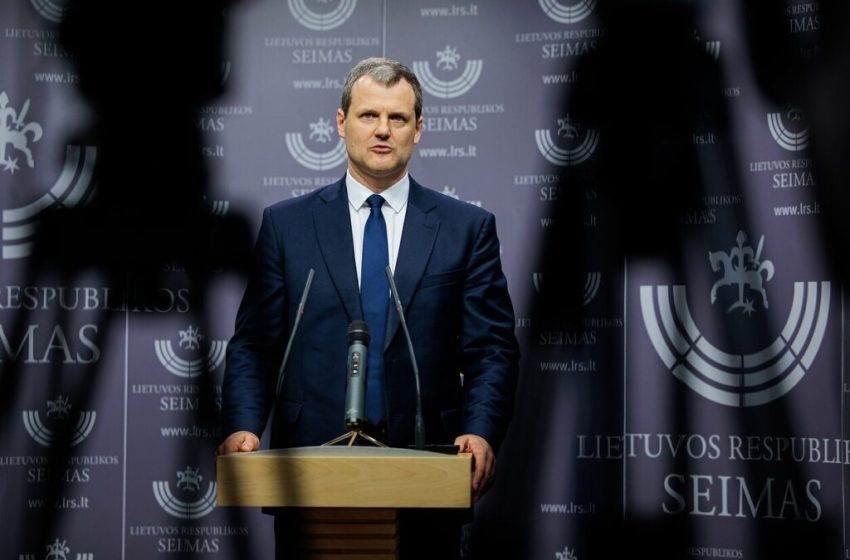 Bie qeveria e Lituanisë, jep dorëheqjen kryeministri Paluckas