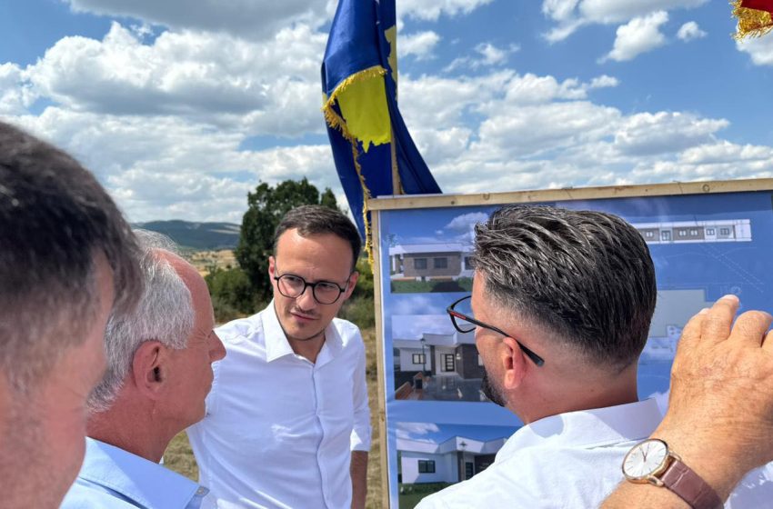 Vihet gurhemeli për ndërtimin e shtëpisë së fshatit në lagjen “Gllama” në Bresalc