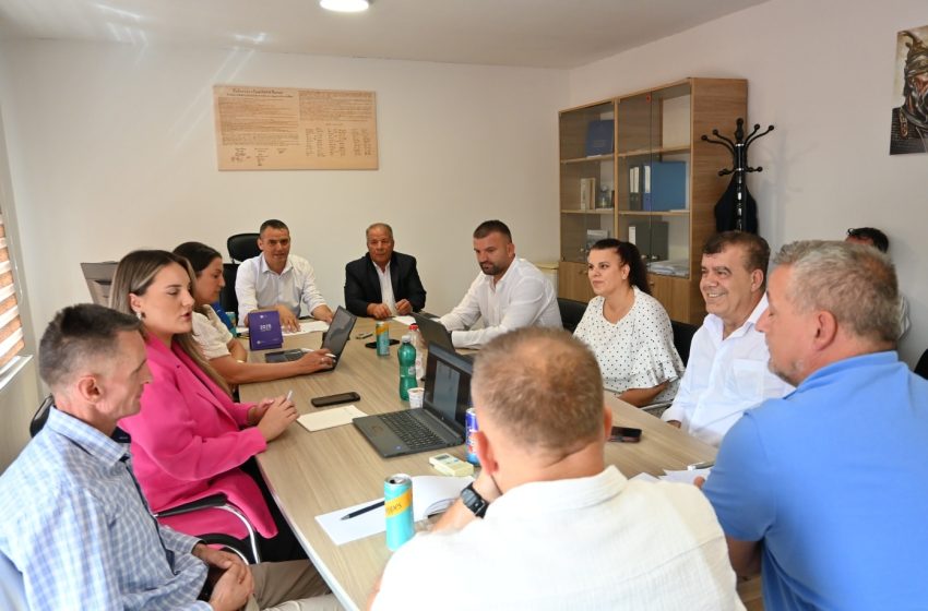  Viti: U mbajt mbledhja e tetë e rregullt e Komitetit për Politikë dhe Financa