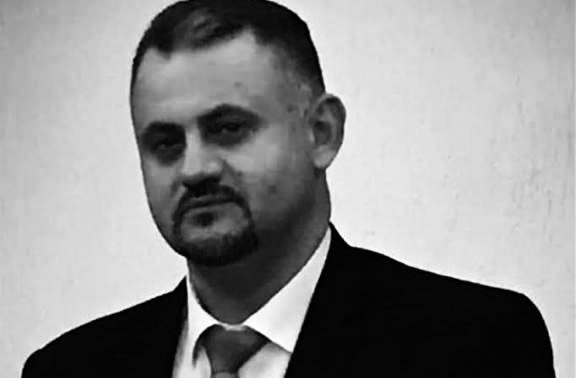  Arbër Ismajli përkujton afaristin e ndjerë, Basri Bejtullah Kqiku