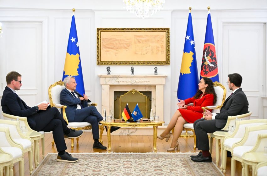  Presidentja Vjosa Osmani priti në takim lamtumirës ambasadorin e Gjermanisë, Jörn Rohde