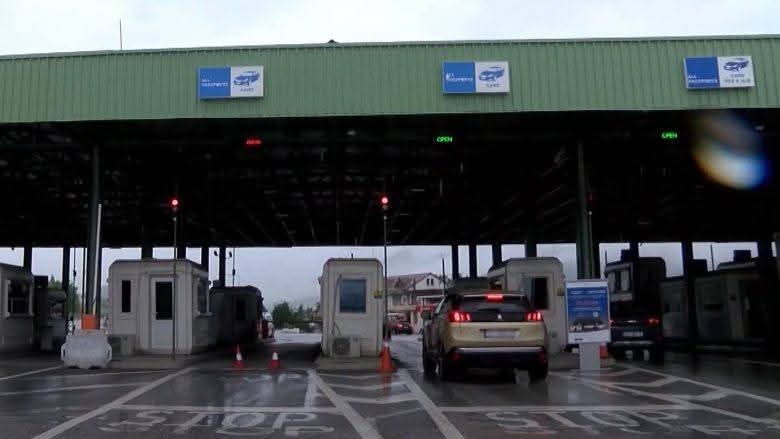 Bie fluksi i mërgimtarëve, deri 10 minuta pritje për dalje nga Kosova