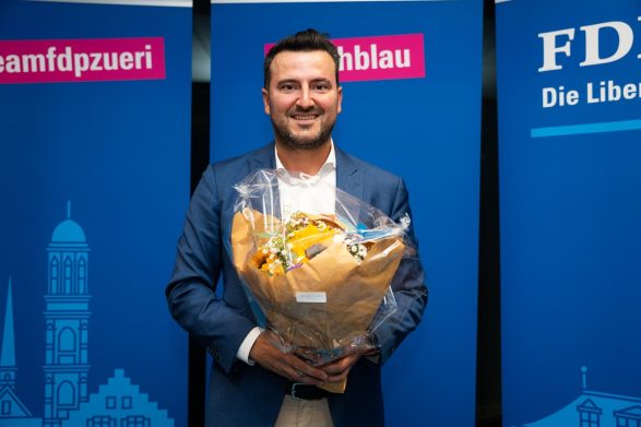  Përparim Avdili edhe zyrtarisht kandidat për kryebashkiak të Cyrihut
