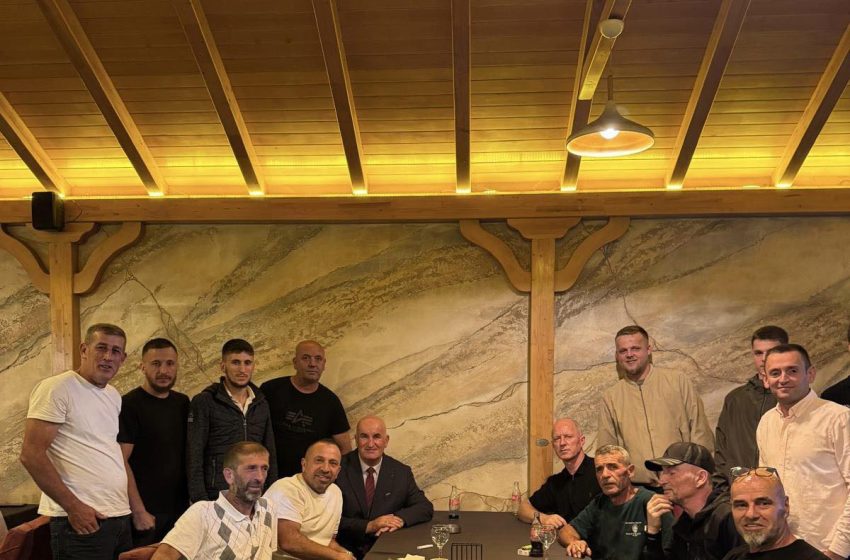  Sokol Haliti viziton shtabin zgjedhor në Zhiti