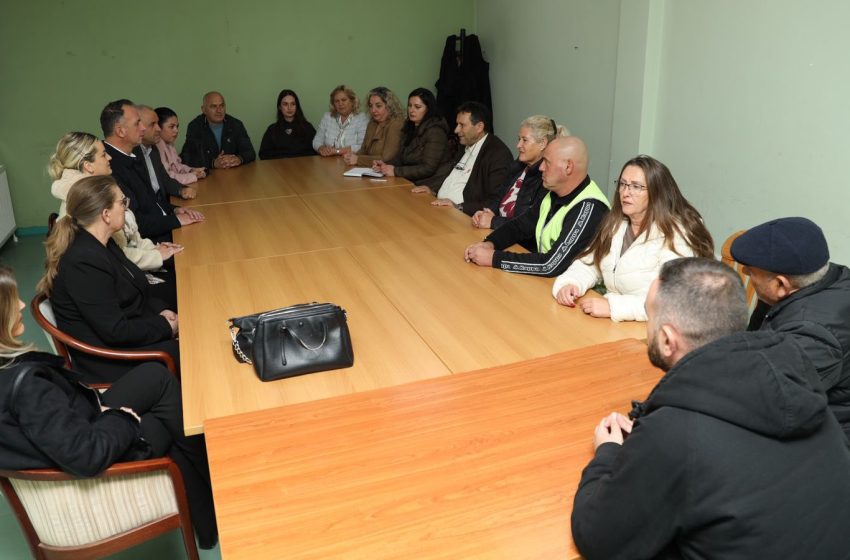  Riad Rashiti takon OJQ Handikos në Gjilan, diskuton problemet me të ciat përballet