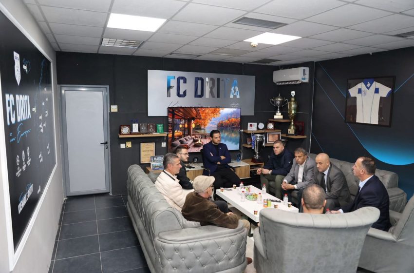 PDK dega Gjilan, viziton FC Drita – Rashiti: “Biseduam edhe për çështjen e stadiumit të qytetit, për të cilin projekt ne i kemi zgjidhjet”