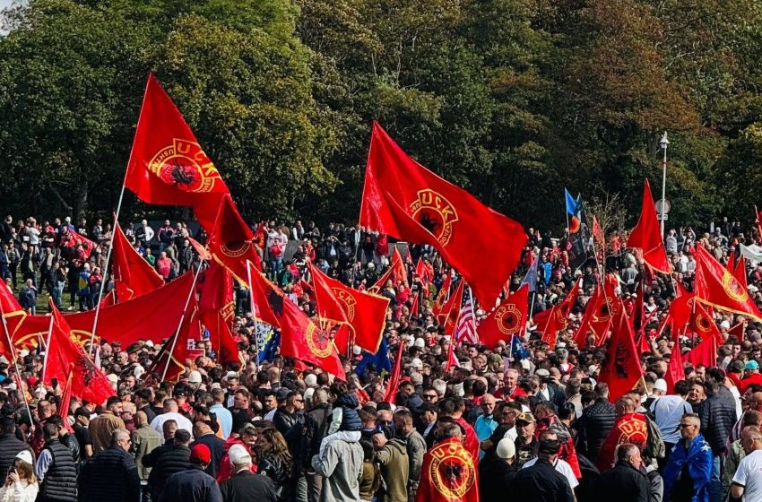  Kush janë folësit e protestës së sotme në Tiranë?