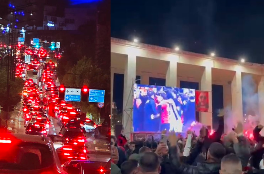  Nga Prishtina në Tiranë, shqiptarët pushtojnë rrugët për të festuar fitoren ndaj Serbisë