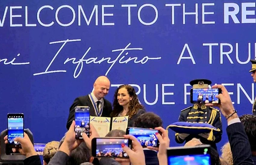 Infantino nderohet me medalje nga Vjosa Osmani: Ia dedikoj Fadil Vokrrit dhe gjithë popullit të Kosovës