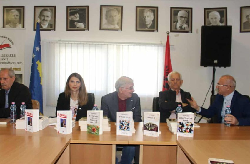  Në “Vjeshtën letrare”, shpaloset dhe vlerësohet portreti letrar i shkrimtarit Jusuf Buxhovi