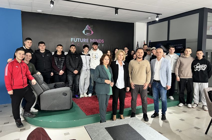  Shkolla “Mehmet Isai” – Gjilan dhe “Future Minds Academy”, zhvillojnë programin “Mësimi në Vend të Punës”