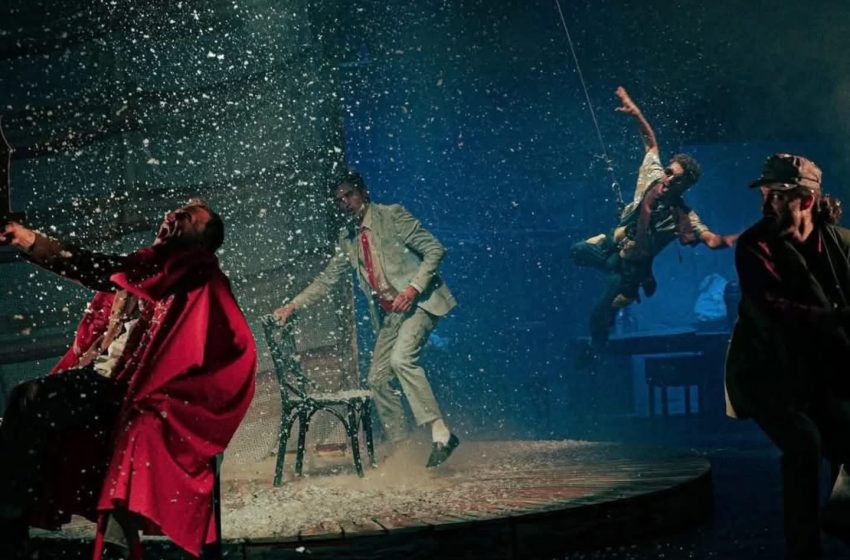  Shfaqja, “Fluturimi mbi Teatrin e Kosovës”, prodhim i teatrit “Adriana” nga Ferizaji, shfaqet para artdashësve gjilanas