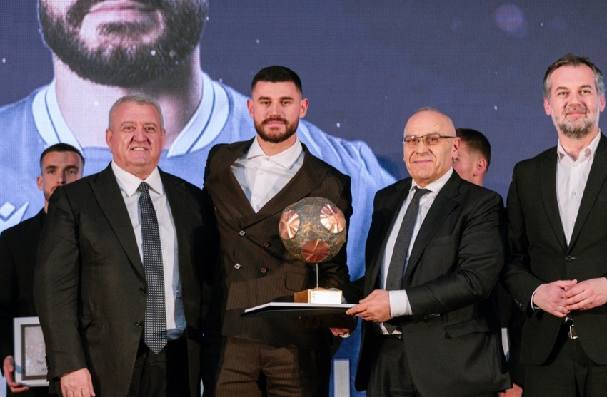  Arb Manaj “Futbollist i vitit 2025”, Amir Rrahmani fitues i çmimit “Fadil Vokrri”